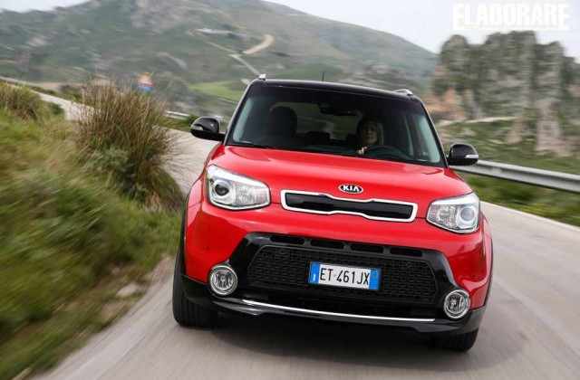 kia-soul-2014-movimenti (10)