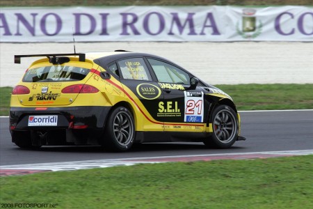 La Seat Leon Supercopa di Luca, Vita e Gentili