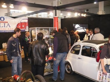 Lo stand del Fiat 500 Club Italia nell'edizione 2008 della Fiera