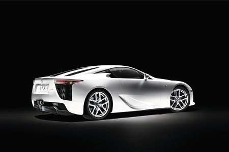 Nuova Lexus LFA 