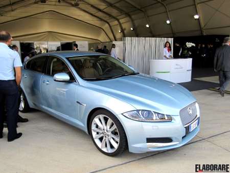 Nuova Jaguar XF