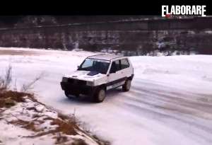 Panda 4x4 drifting snow neve elaborata