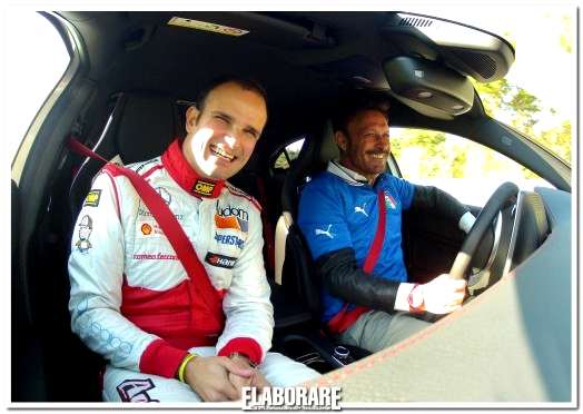 Liuzzi porta a spasso un calciatore sulla Mercedes A 45 AMG