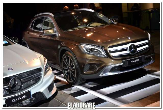 CLA 45 AMG e GLA lato